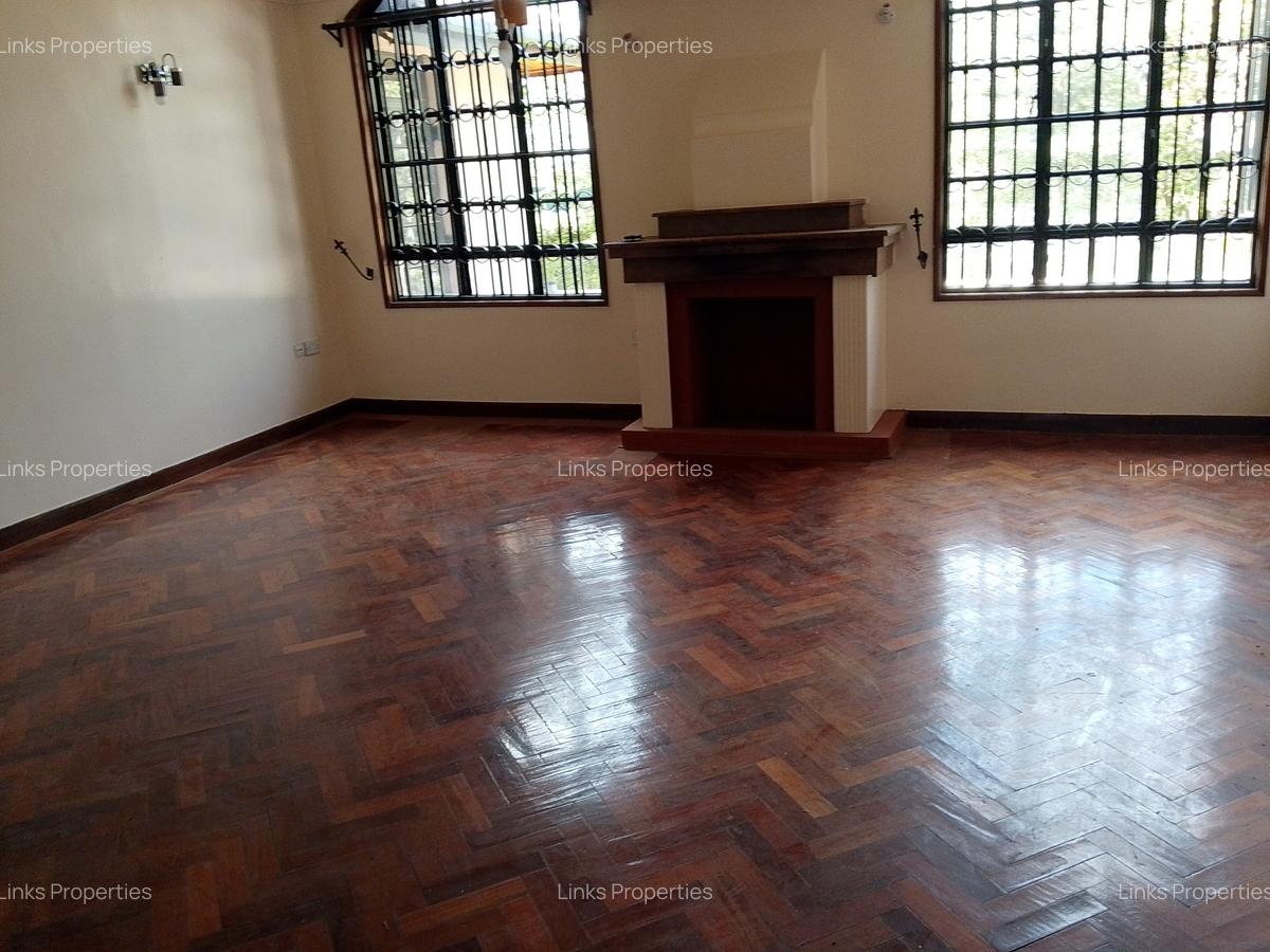 5 Bed Townhouse with En Suite at Karen - 8