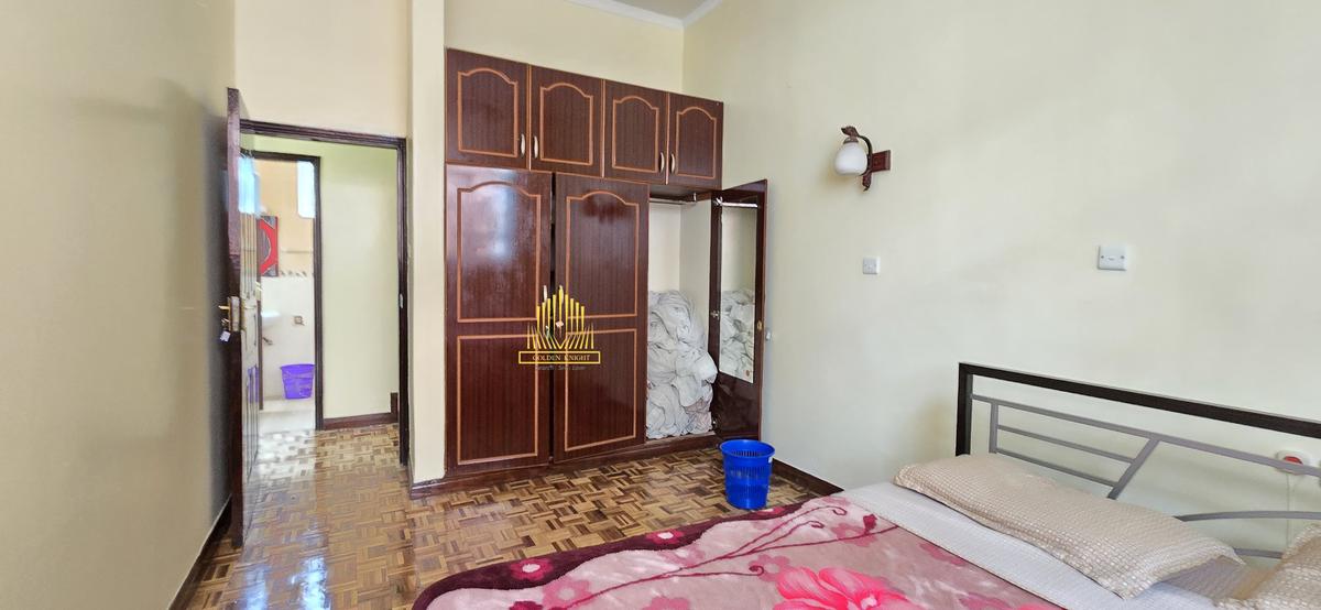 2 Bed House with Garden in Lavington - 13