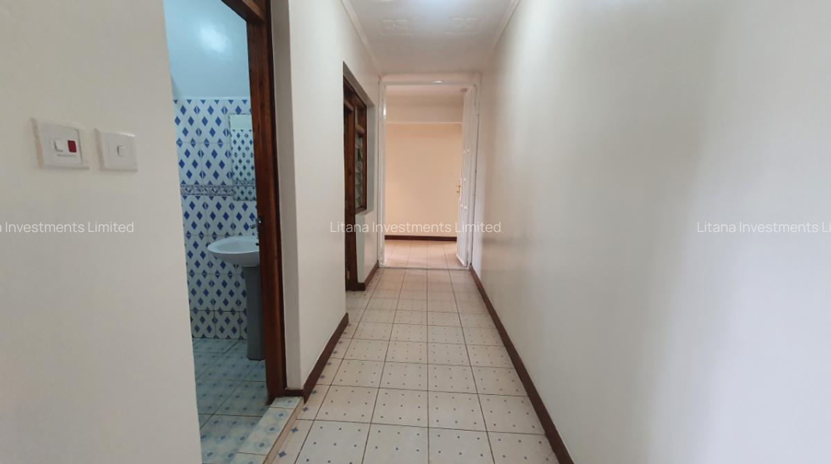 3 Bed House with Garden at Old Runda - 9