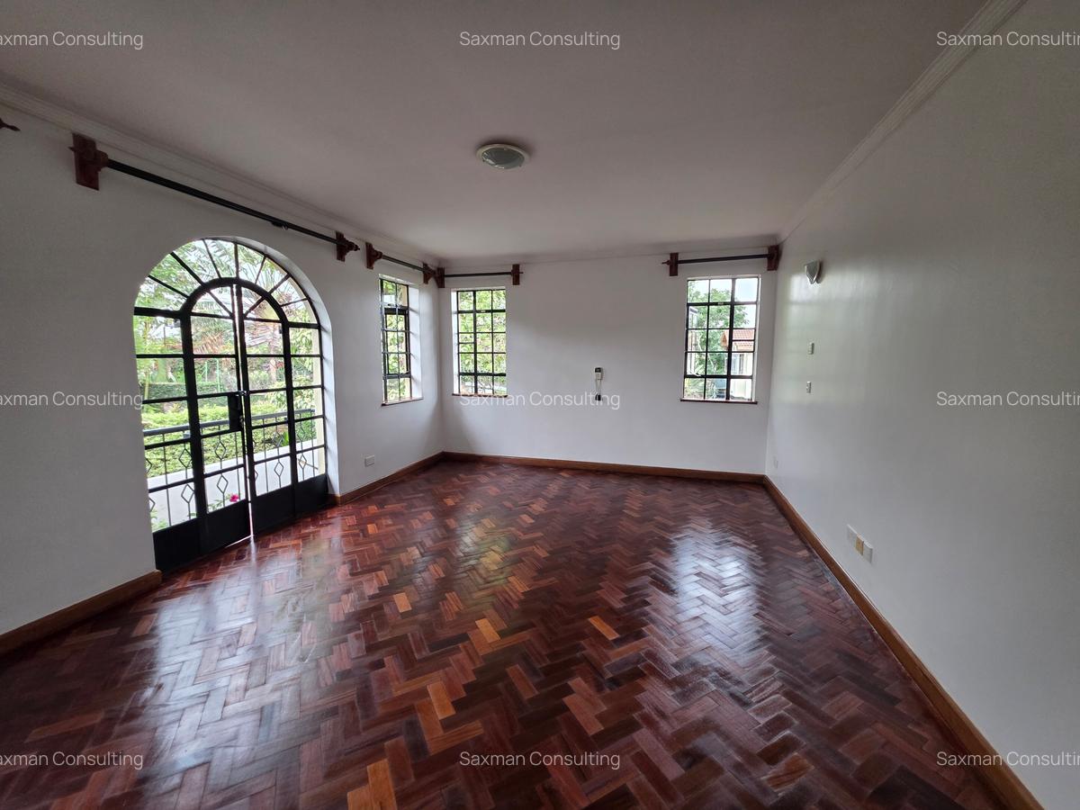 4 Bed House with En Suite in Kitisuru - 10