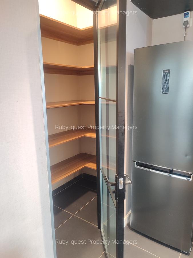 Serviced 3 Bed Apartment with En Suite at Brookside - 10