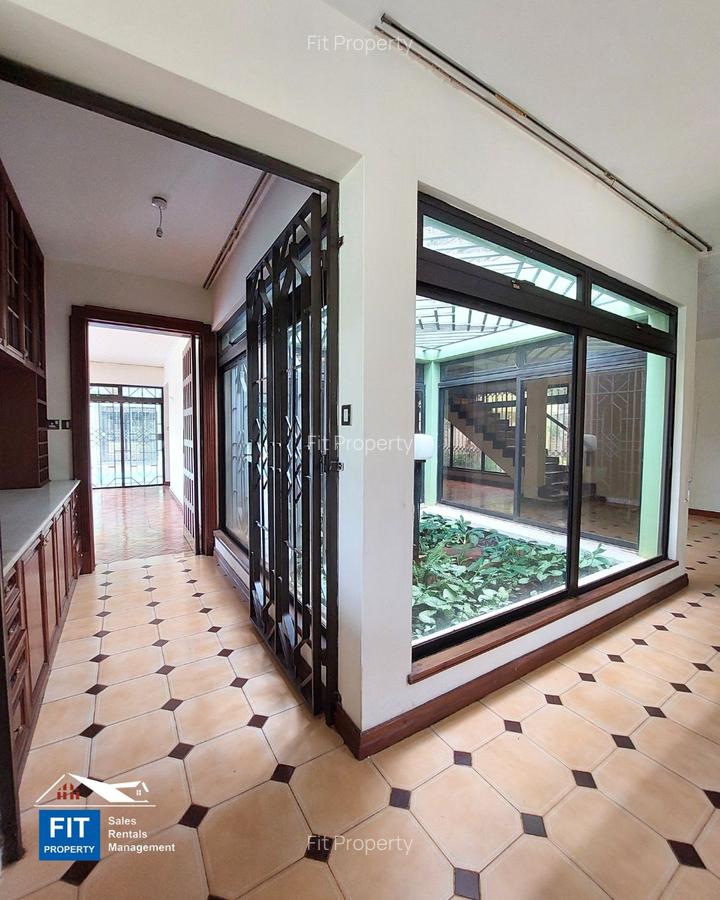 5 Bed House with En Suite in Muthaiga - 11