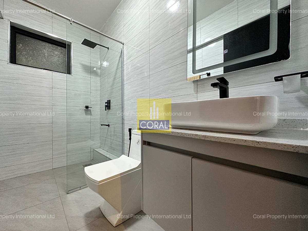 3 Bed Apartment in Parklands - 12