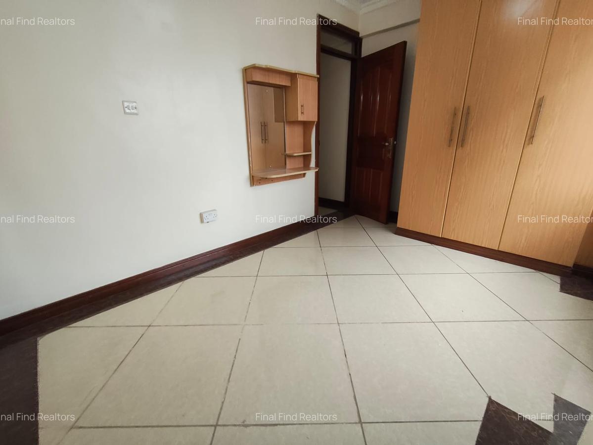 1 Bed Apartment with En Suite in Westlands Area - 11