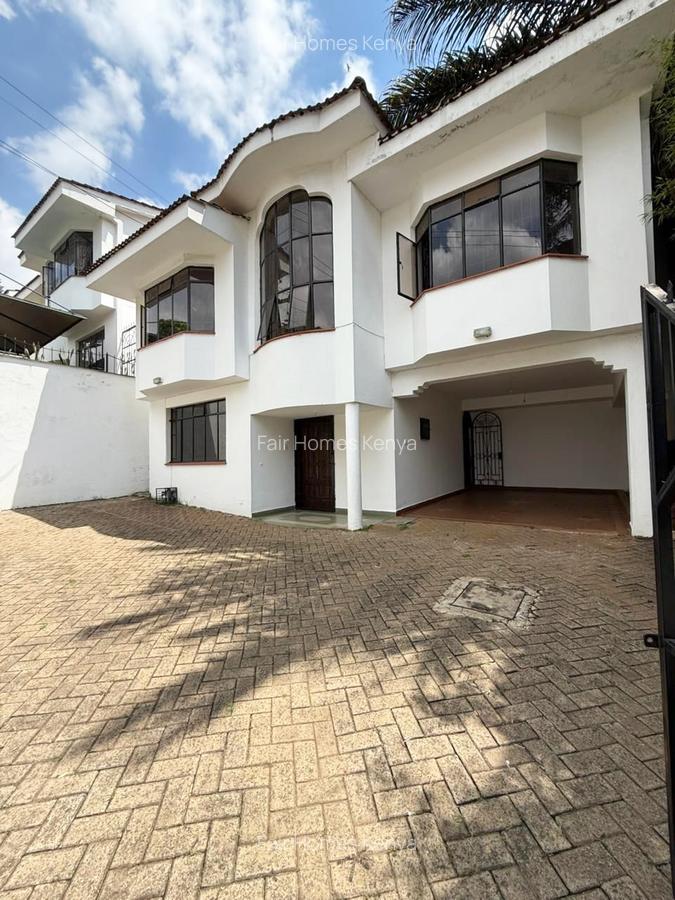 5 Bed Townhouse with En Suite at Riverside Drive - 1