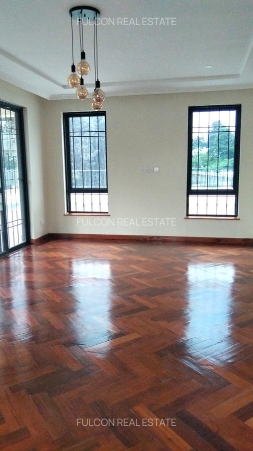 6 Bed Villa with En Suite in Loresho - 2