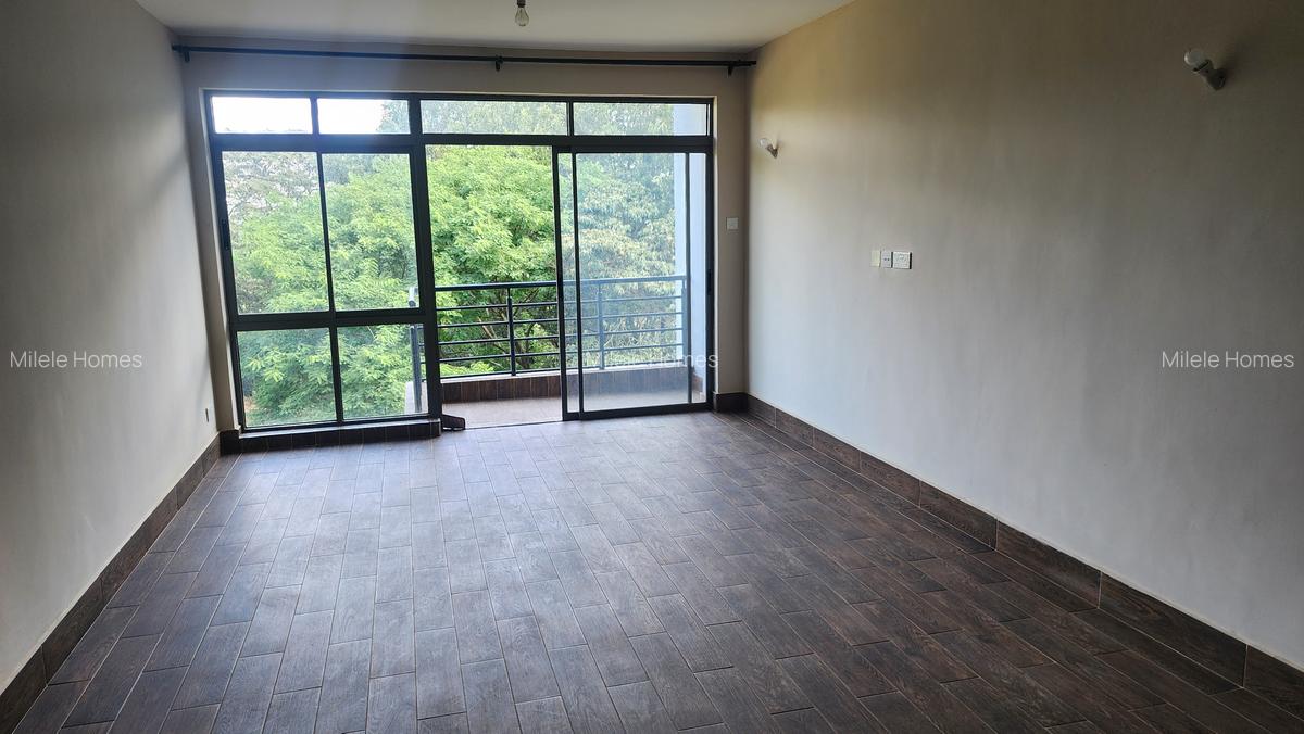 3 Bed Apartment with En Suite at Isk - 2