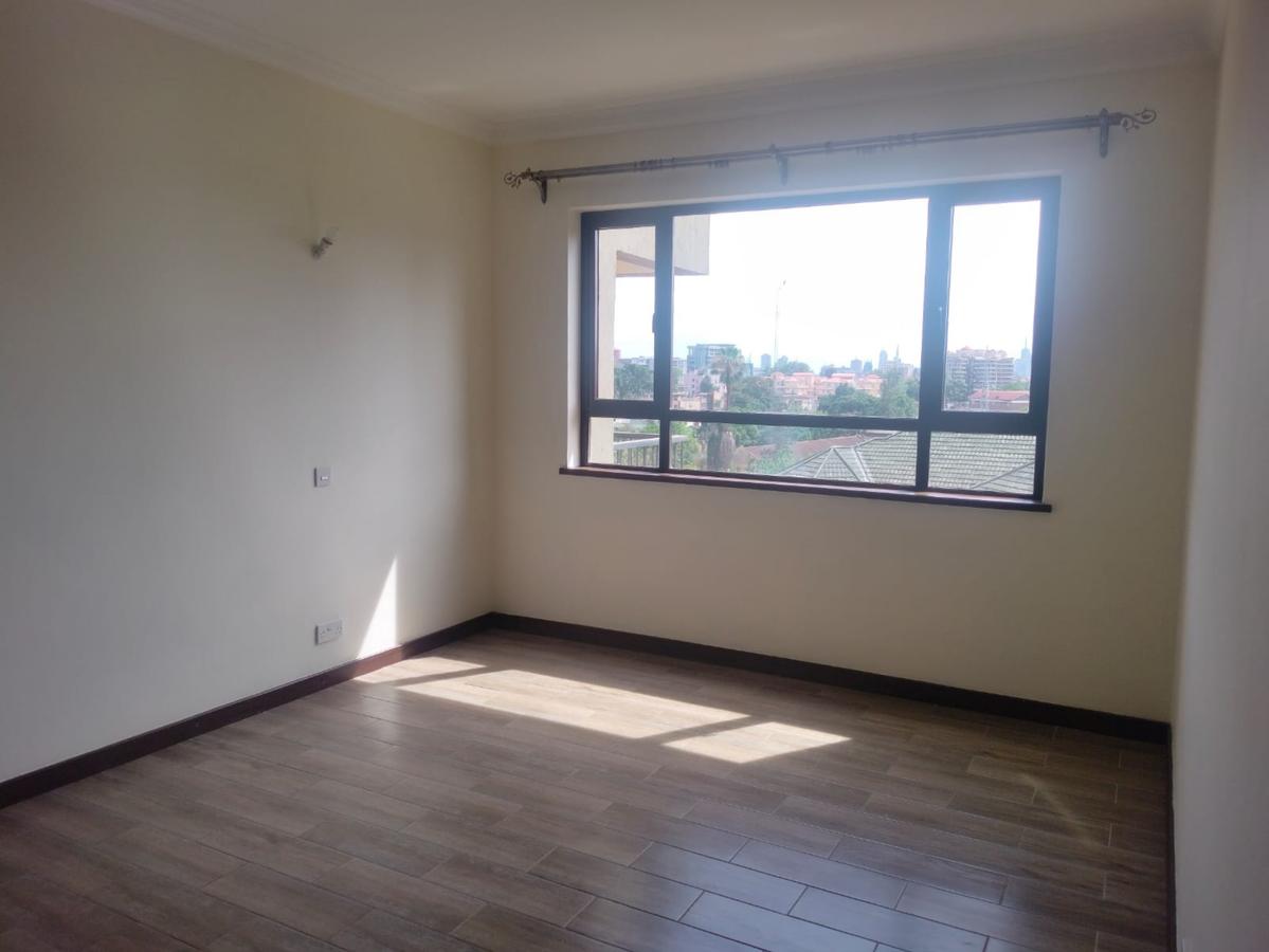 3 Bed Apartment with En Suite at Located In Parklands Few Minutes Drive To Gigiri - 5