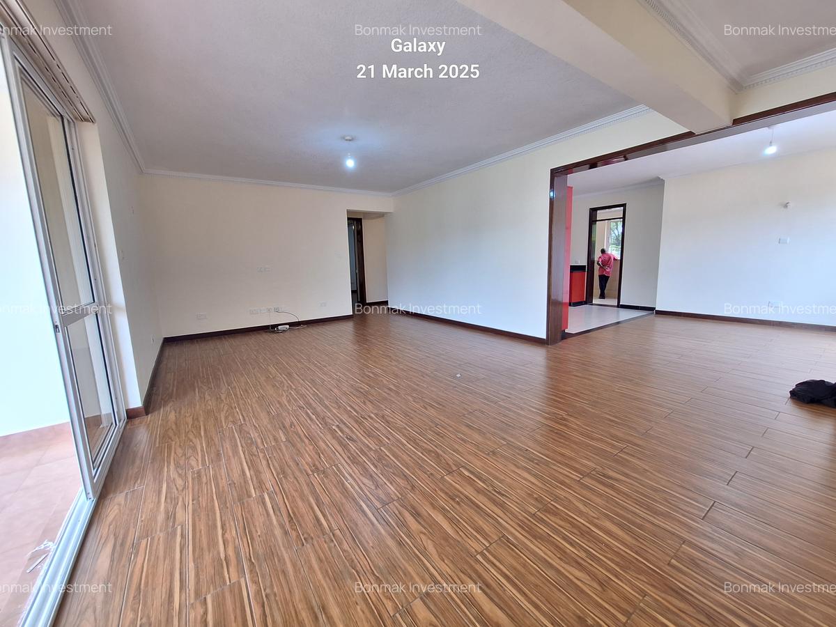 3 Bed Apartment with En Suite at Brookside Drive. - 4