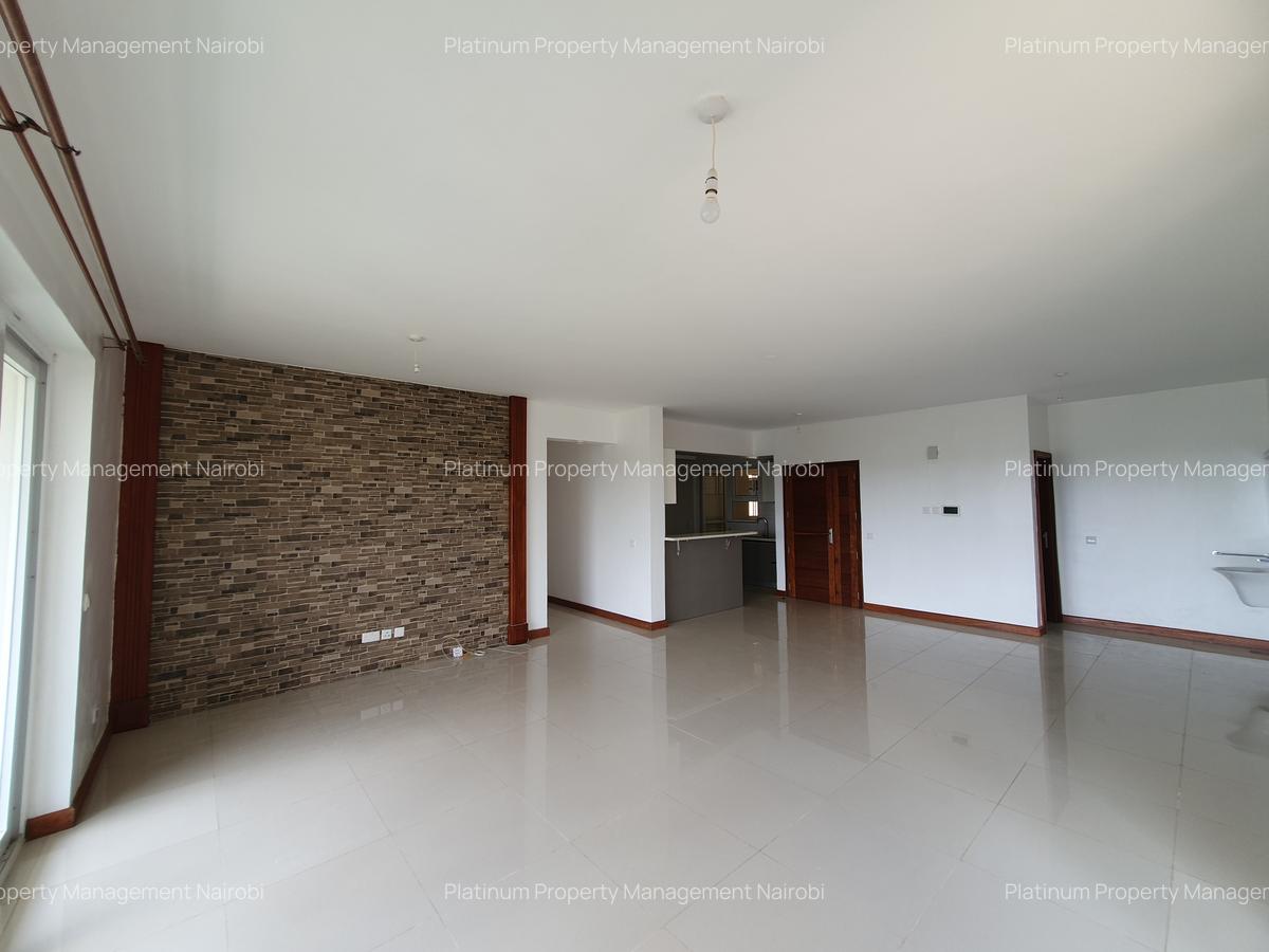 4 Bed Apartment with En Suite at Githuri Rd - 7