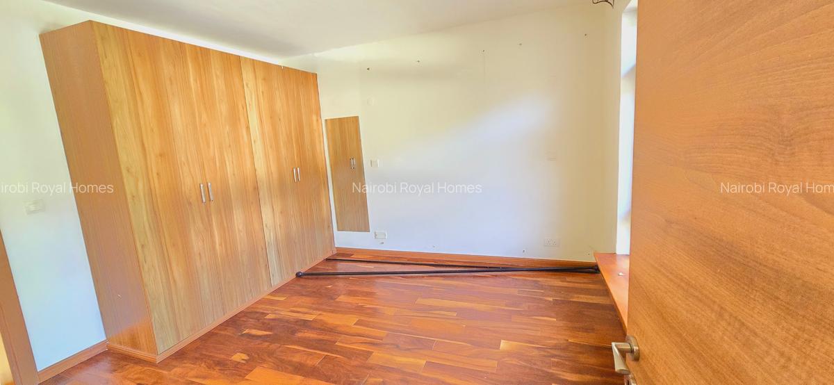 5 Bed Townhouse with En Suite at Lavington Green - 5