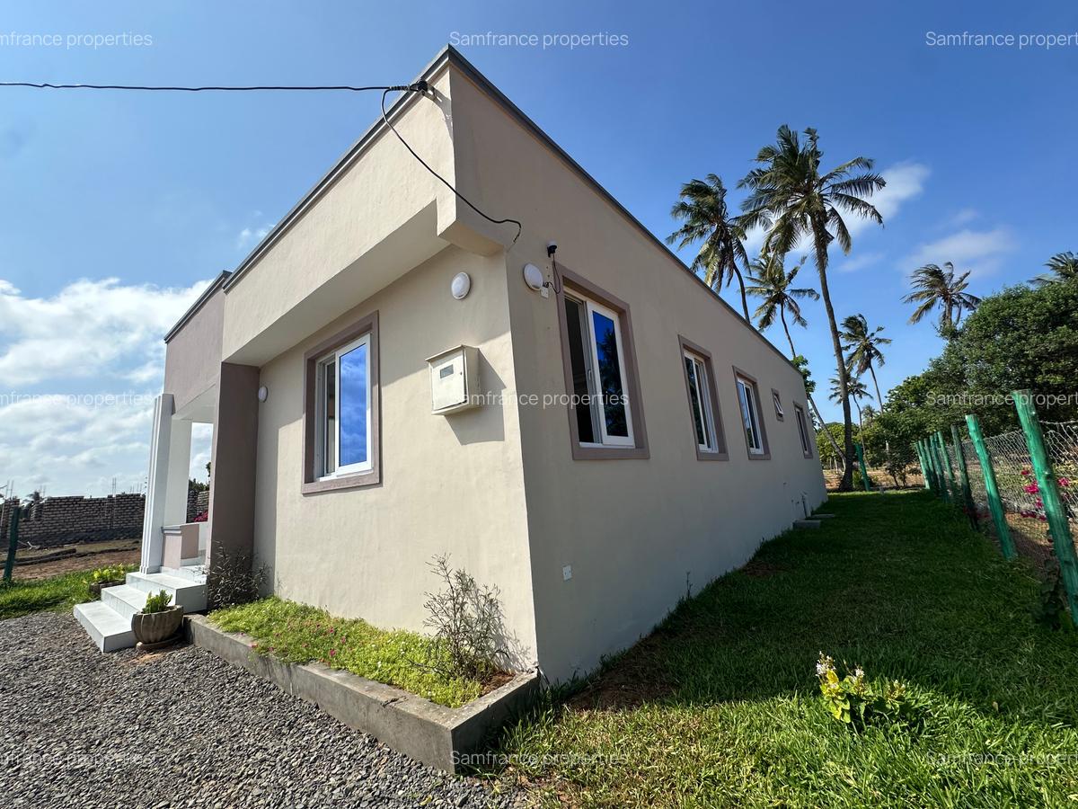 3 Bed Townhouse with Swimming Pool at Kilifi - 1