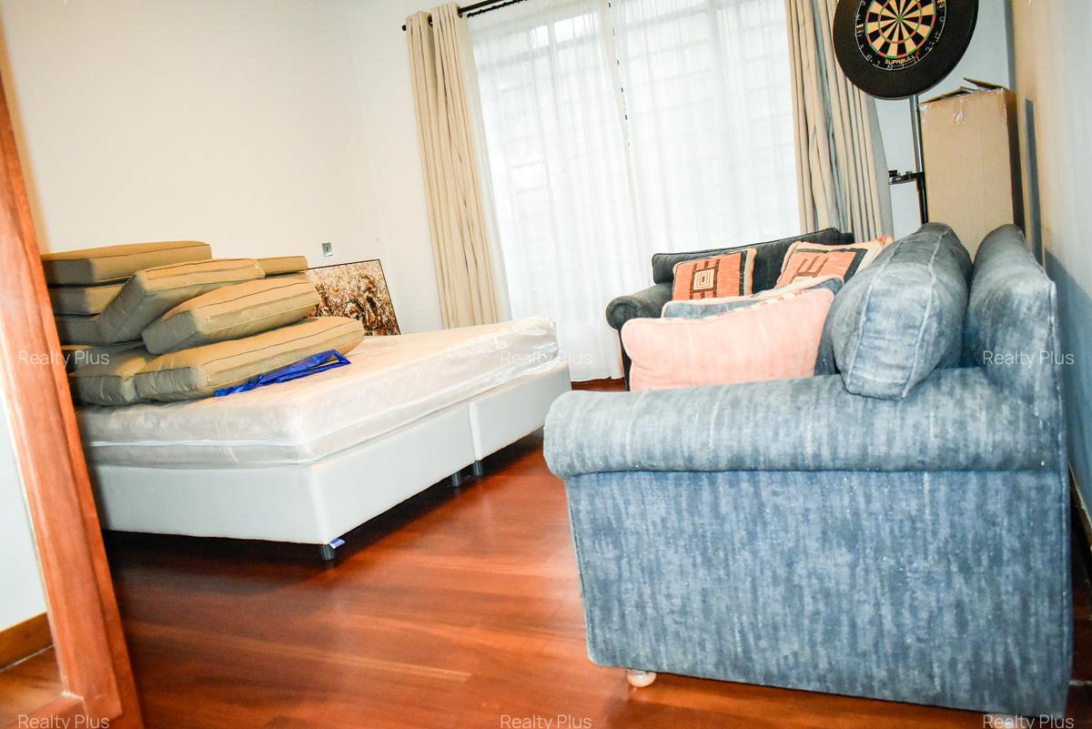 5 Bed Villa with Staff Quarters in Kyuna - 11