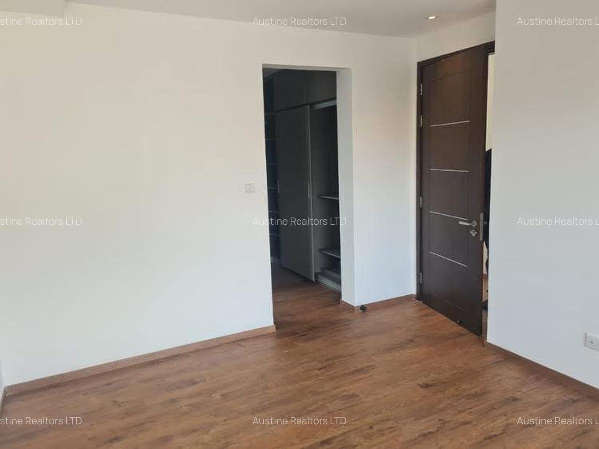 5 Bed Townhouse with En Suite at Peponi Road - 6