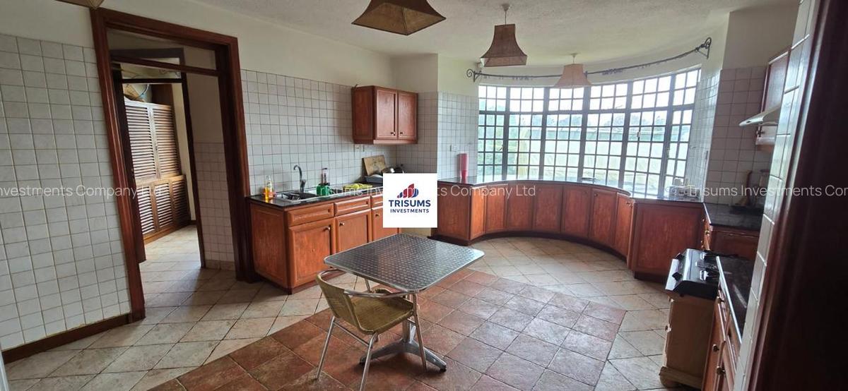4 Bed House with En Suite in Runda - 4
