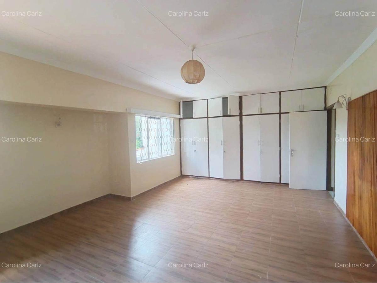 5 Bed House with En Suite at Loresho - 10