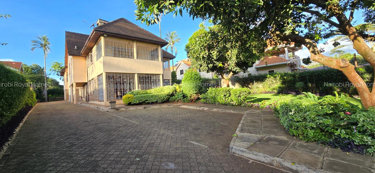 5 Bed House with En Suite at Runda Road - 1