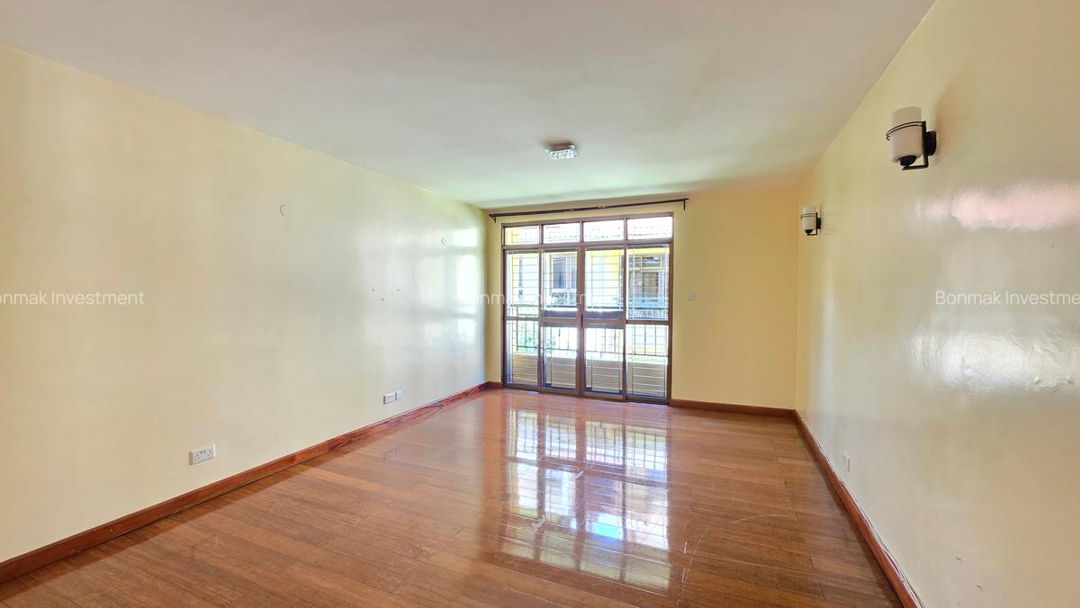 5 Bed Townhouse with En Suite at Lavington Green - 9