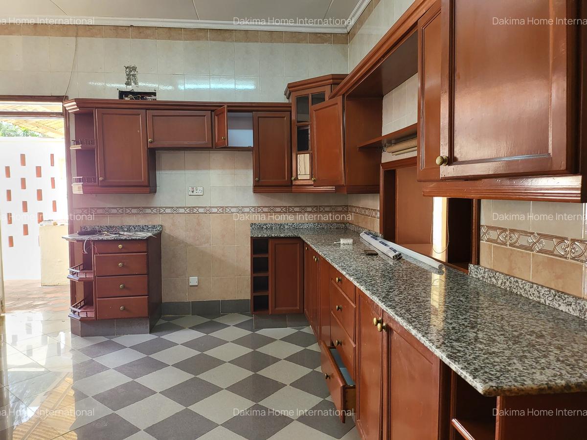 5 Bed House with En Suite in Thigiri - 4