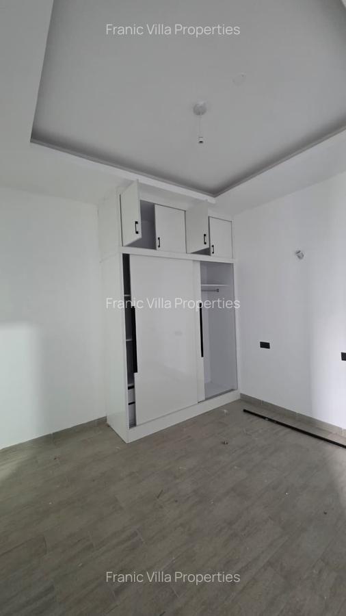2 Bed Apartment with En Suite in Lavington - 7