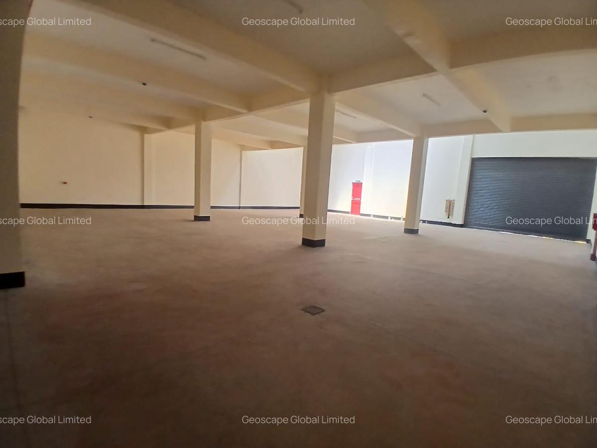 10,000 ft² Warehouse with Parking in Ruiru - 9