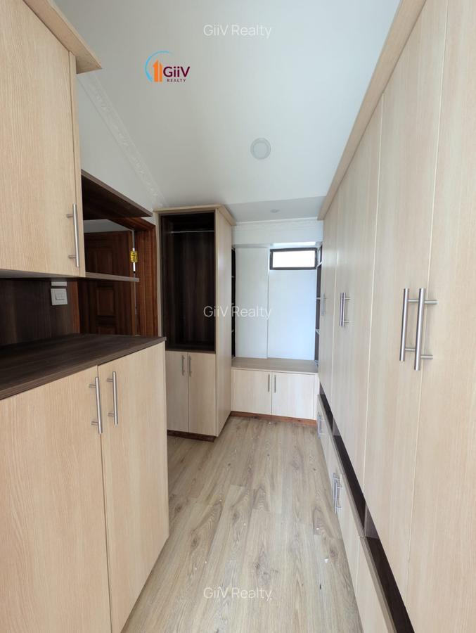 3 Bed Apartment with En Suite in Nyari - 14