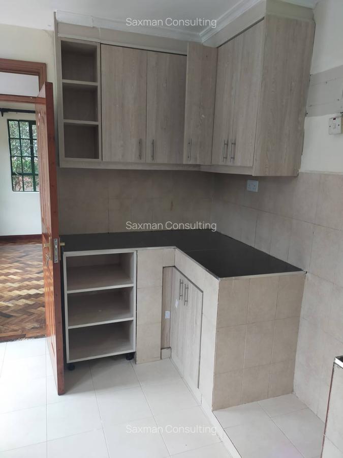 4 Bed Villa with En Suite in Muthaiga - 5