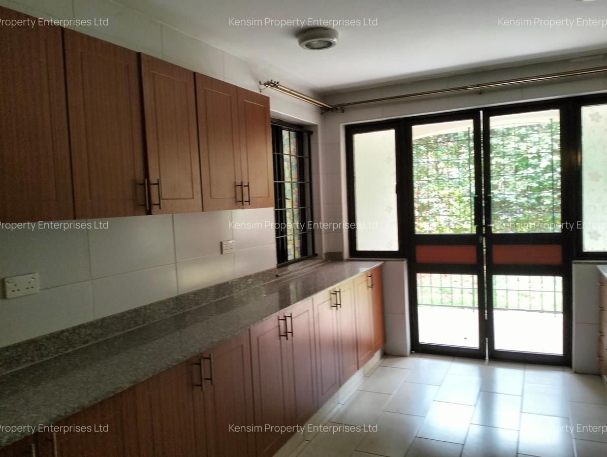 4 Bed Townhouse with En Suite in Runda - 5