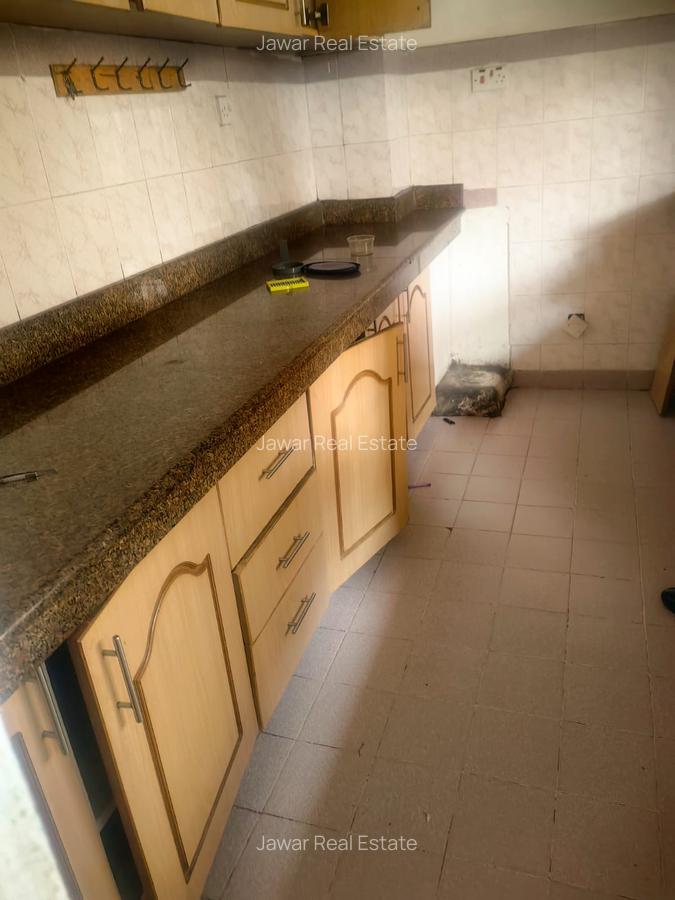 4 Bed Townhouse with En Suite in South B - 7