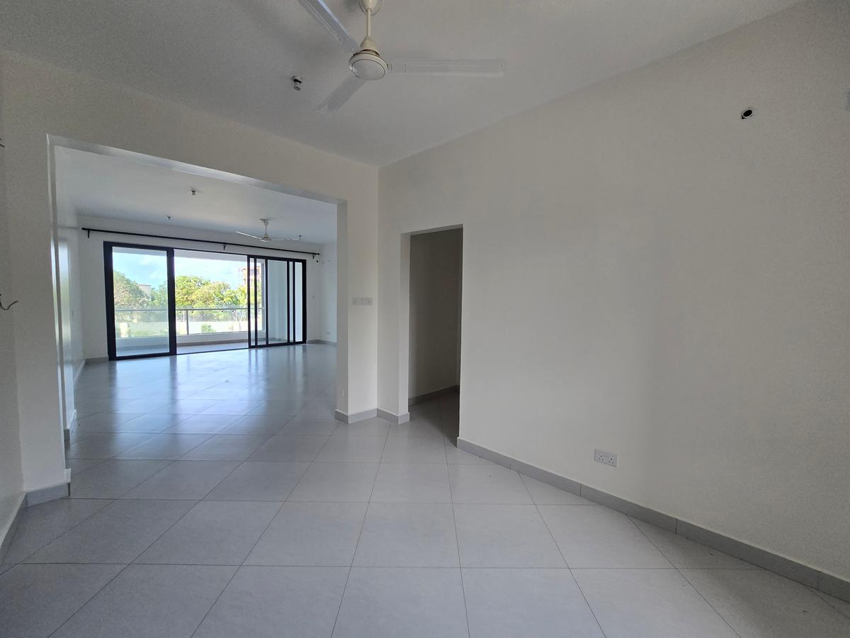 3 Bed Apartment with En Suite in Nyali Area - 19