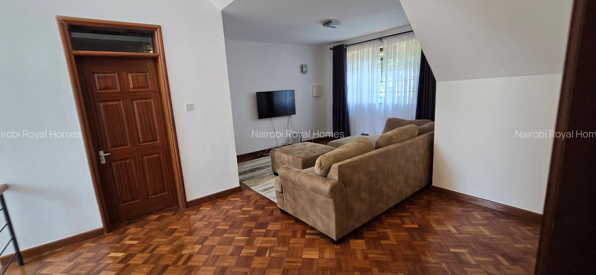 5 Bed Townhouse with En Suite at Lavington Green - 15