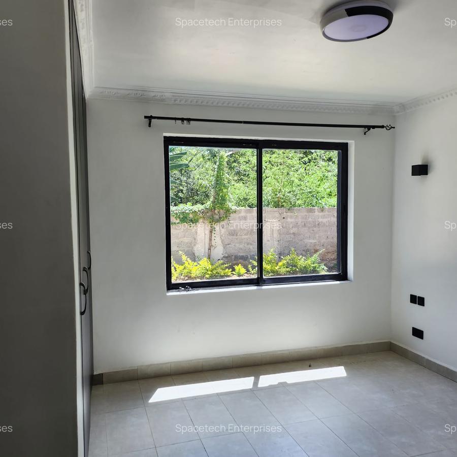 3 Bed House with En Suite in Runda - 3