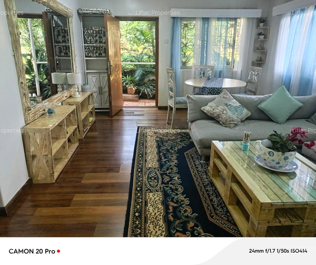 1 Bed House with Garden in Rosslyn - 2