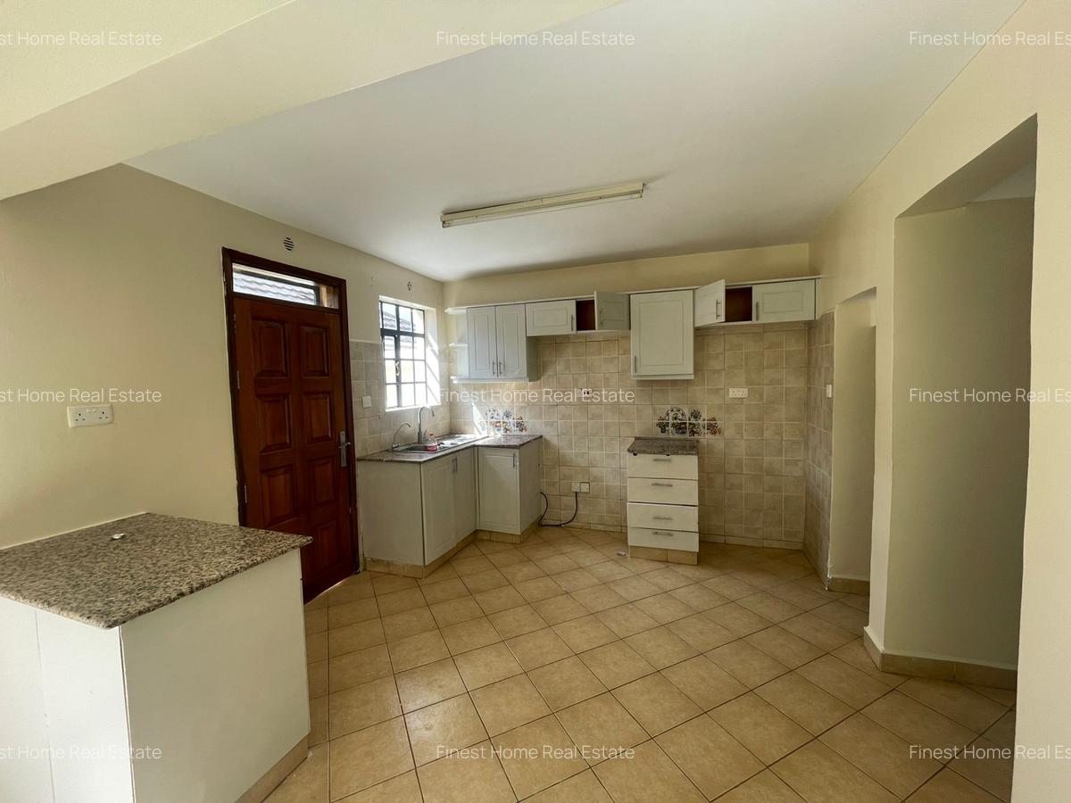 3 Bed Townhouse with En Suite at Mombasa Road - 2