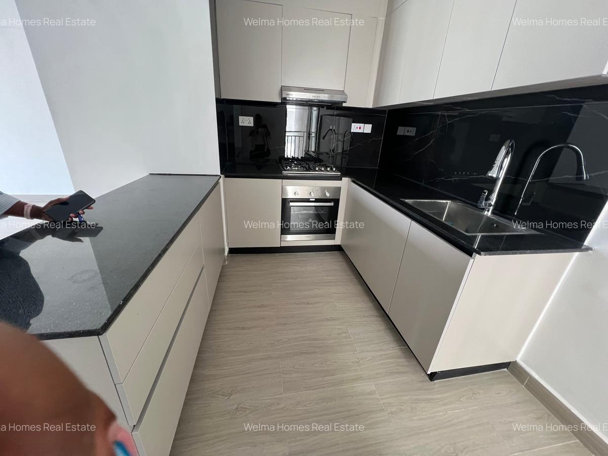 2 Bed Apartment with En Suite in Kilimani - 4