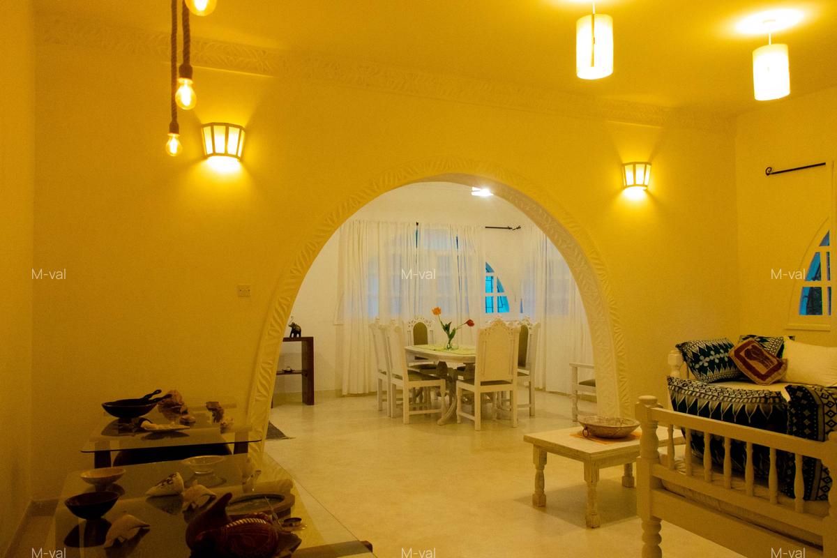 6 Bed Villa with En Suite at Casuarina - 7