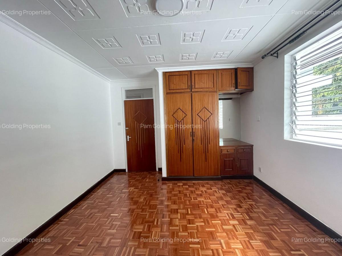 4 Bed Townhouse at General Mathenge - 7