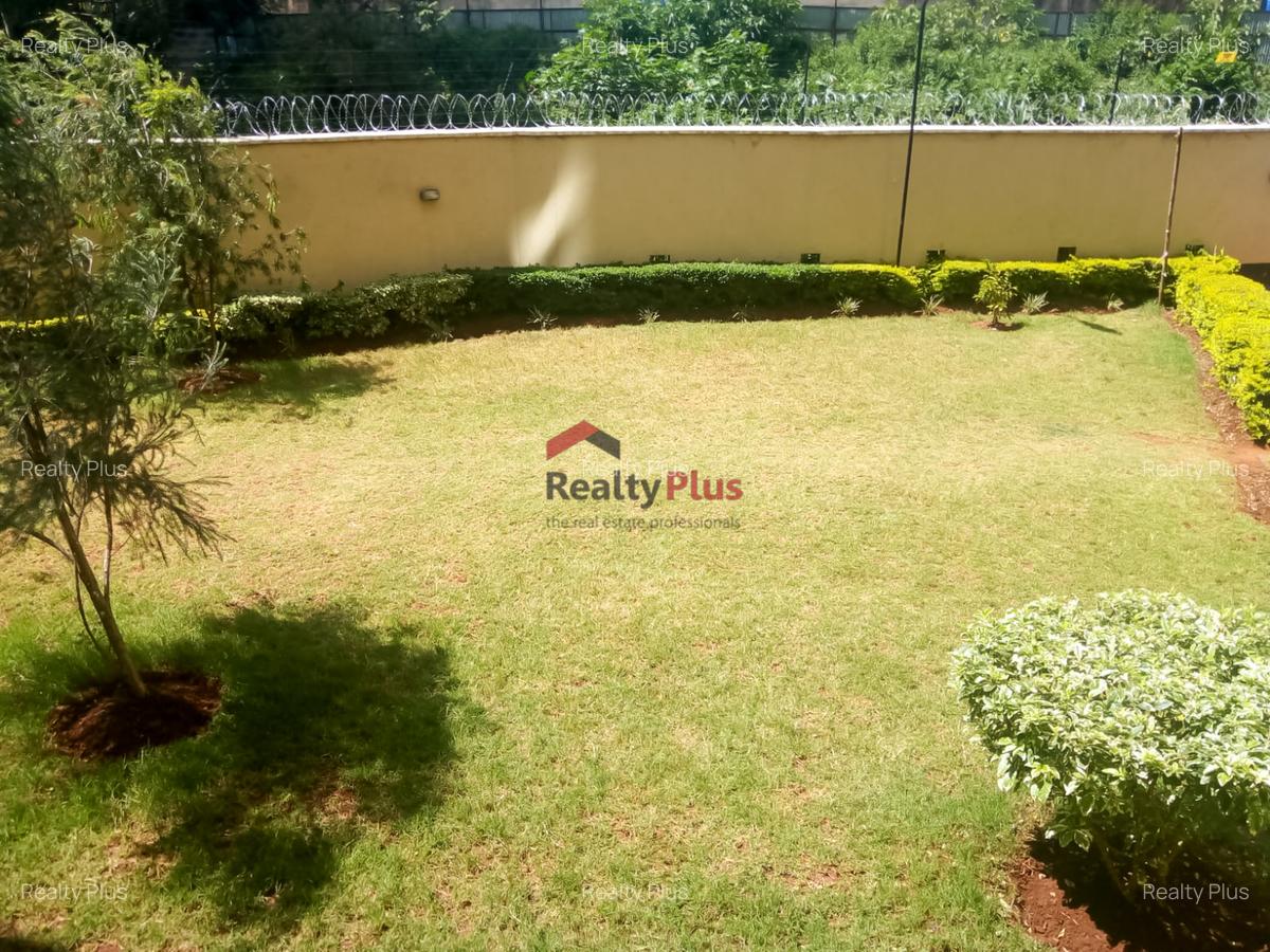 3 Bed Apartment with En Suite in Kilimani - 16