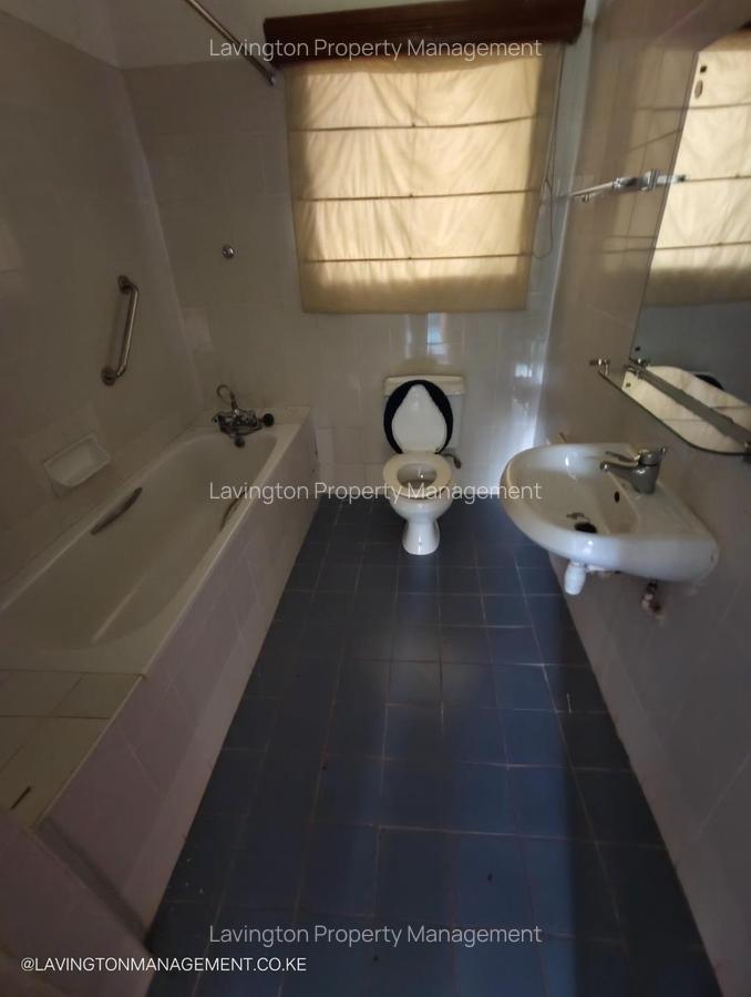 Office with Fibre Internet at Lavington Green - 10