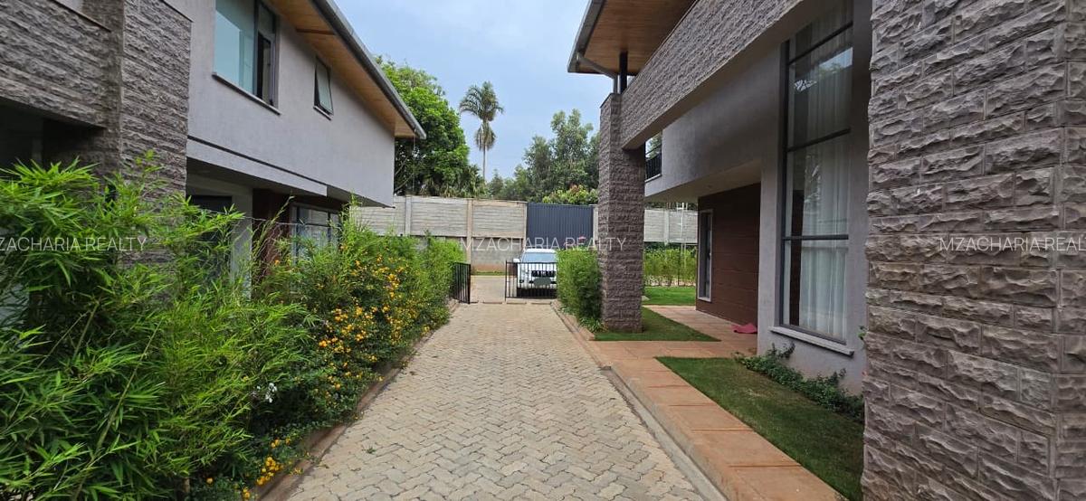 5 Bed Townhouse with En Suite in Lavington - 5