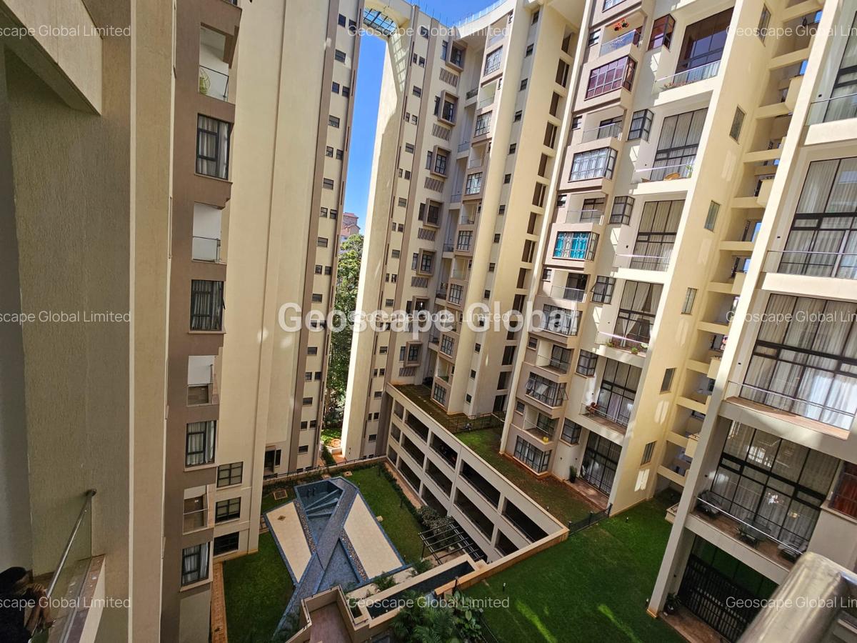 4 Bed Apartment with En Suite in Riverside - 1