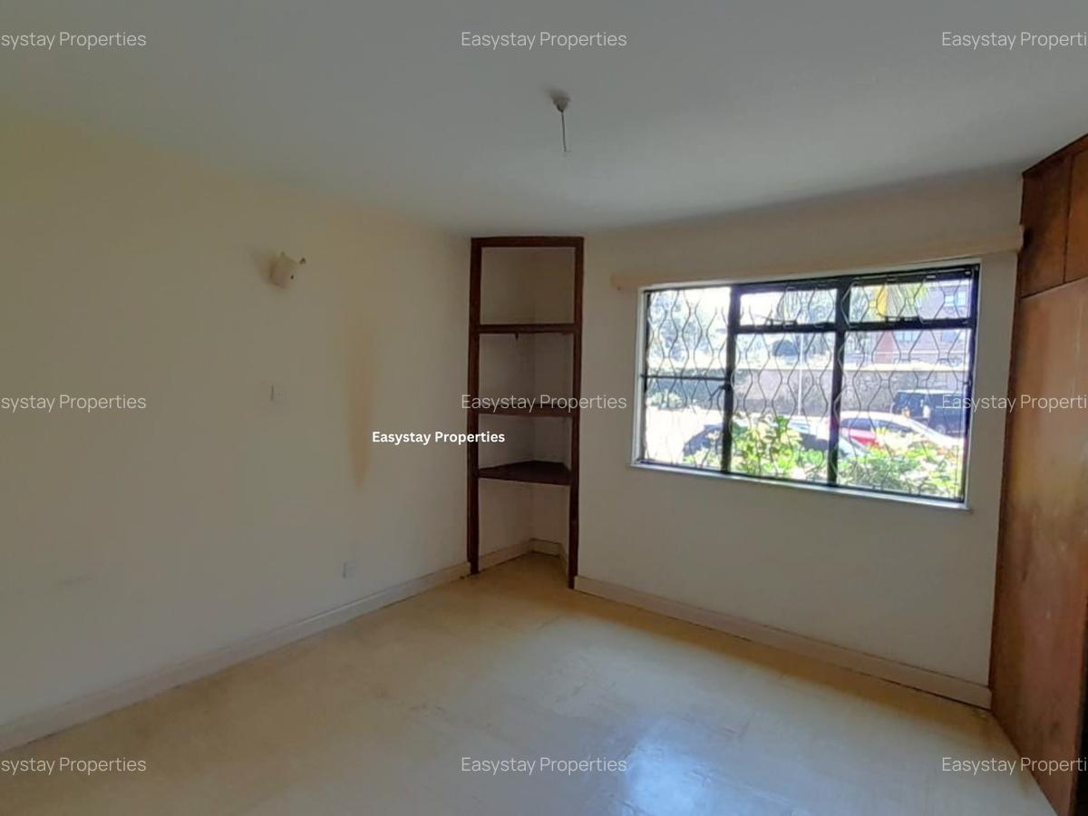 2 Bed Apartment with En Suite in Lavington - 5