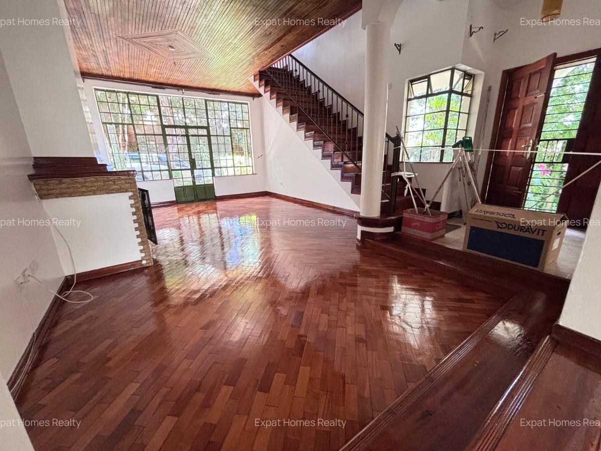4 Bed Townhouse with En Suite in Lavington - 9