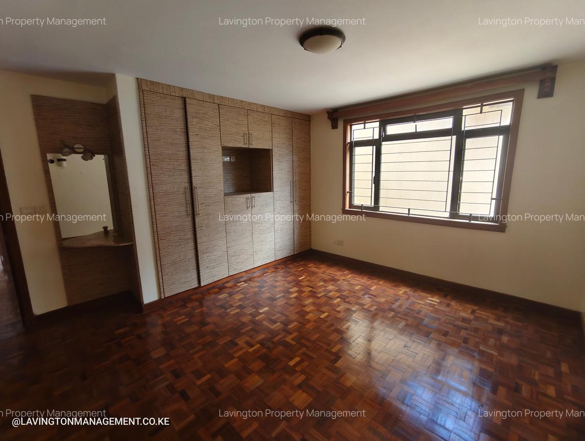 5 Bed Townhouse with En Suite at Lavington Green - 15