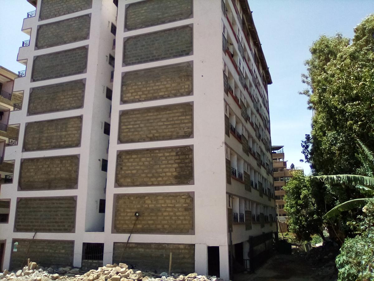 1 Bed Apartment with En Suite at Muthiga - 3