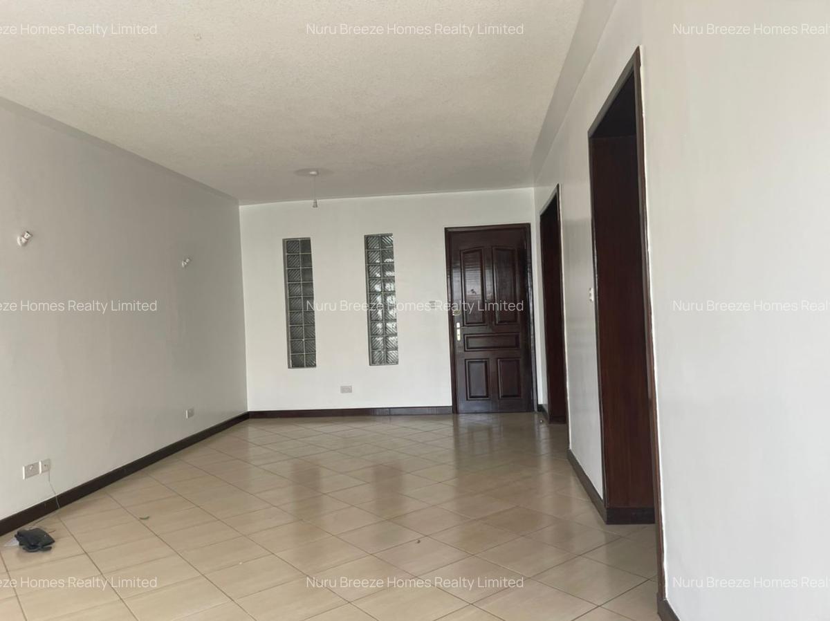 2 Bed Apartment with En Suite in Brookside - 6