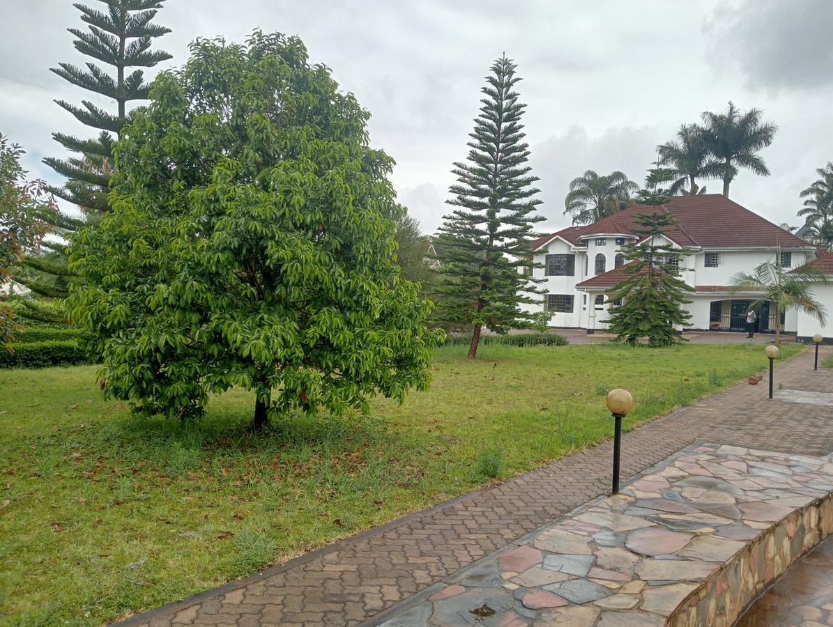 5 Bed House with En Suite at Nyari Central - 5