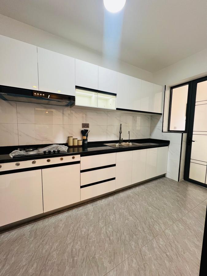 2 Bed Apartment with En Suite in Valley Arcade - 6