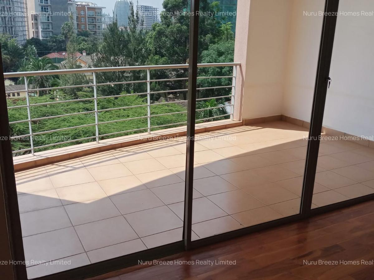 4 Bed Apartment with En Suite in Kileleshwa - 12
