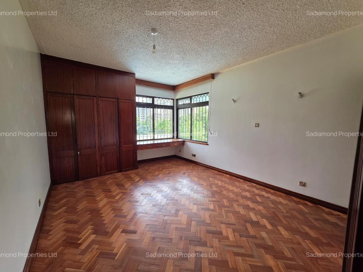 5 Bed Townhouse with En Suite in Muthaiga - 6